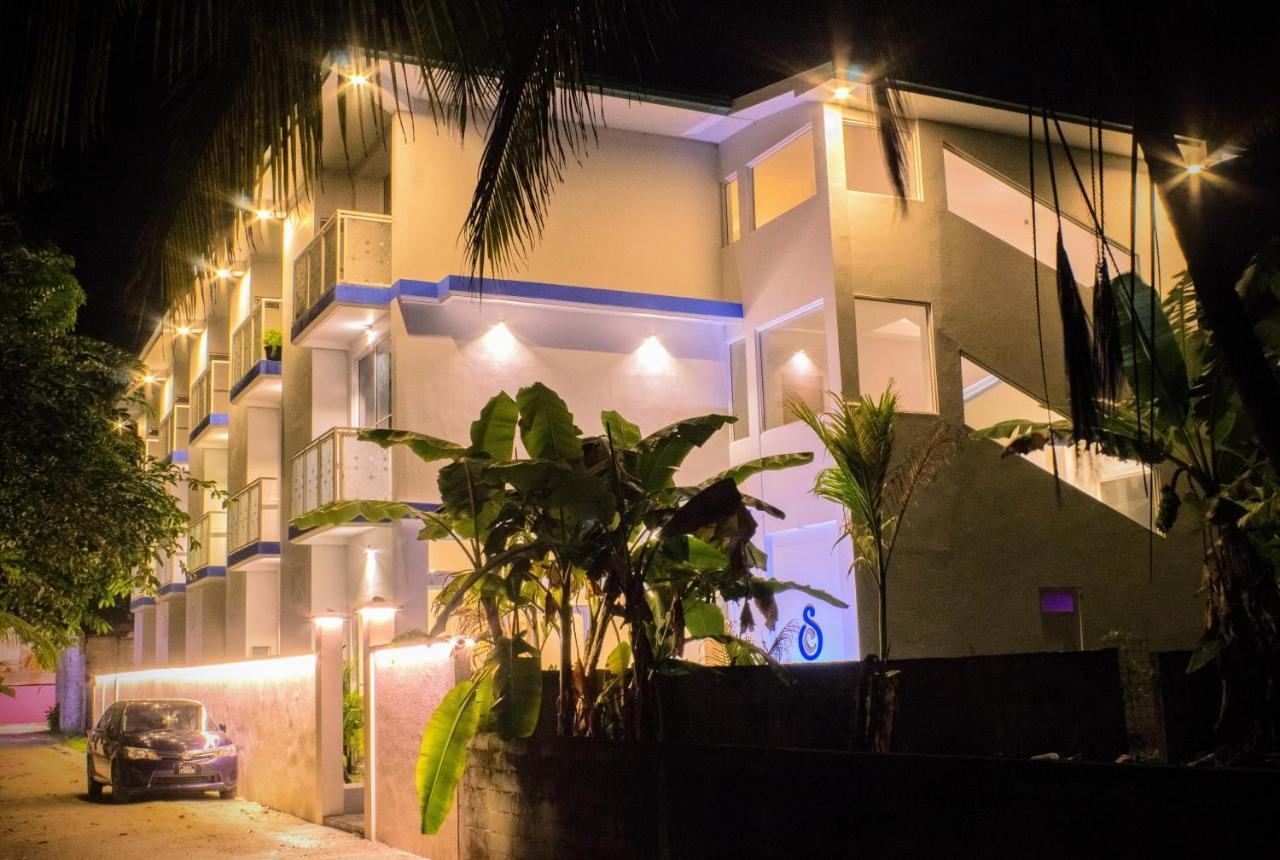 Silver County Hotel, Fuvahmulah - Maldives Eksteriør billede